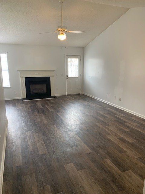 2 Bed 2 Bath Duplex with Garage in Paladin Place property image