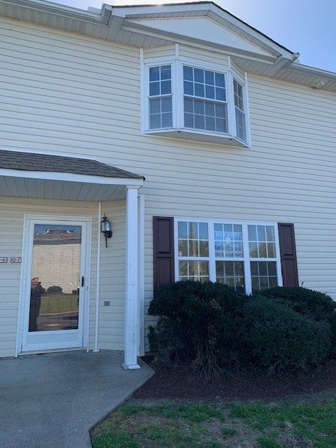 3 Bed 2 Bath Townhouse in Cobblestone property image