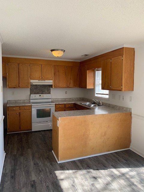 3 Bed 2 Bath Townhouse in Cobblestone property image